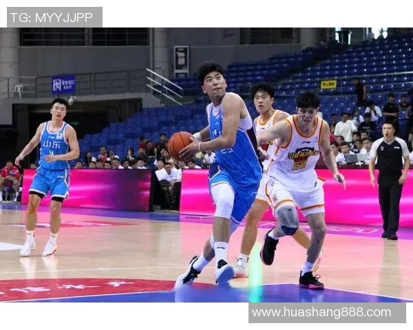 夏季联赛精彩对决辽宁队迎战青岛队全力争胜展现篮球魅力